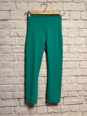 Lululemon Wunder Train High Rise Crop Leggings Size 4